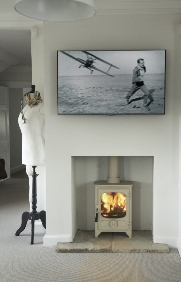 COUNTRY 4 – Image 3